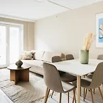 Διαμέρισμα Urban - Stylish Scandinavian Gem With French Balcony