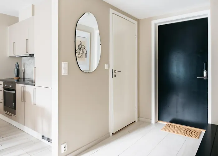 Urban - Stylish Scandinavian Gem With French Balcony *