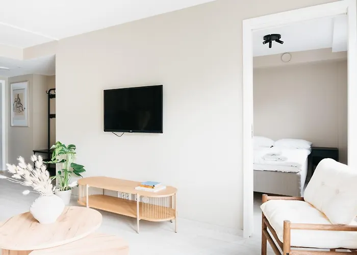 Urban - Stylish Scandinavian Gem With French Balcony