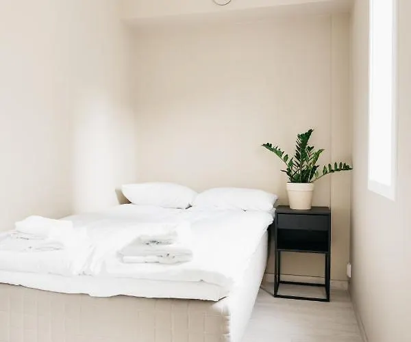 Apartment Urban - Stylish Scandinavian Gem With French Balcony *