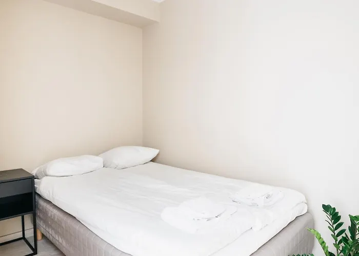 Urban - Stylish Scandinavian Gem With French Balcony Apartament Bergen